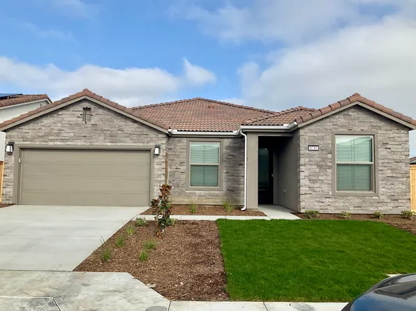 8710 Rawhide Ave, Shafter, CA 93263