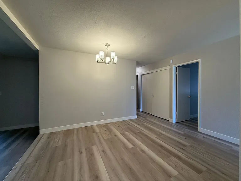 3095 Rosemont Dr — Photo 3
