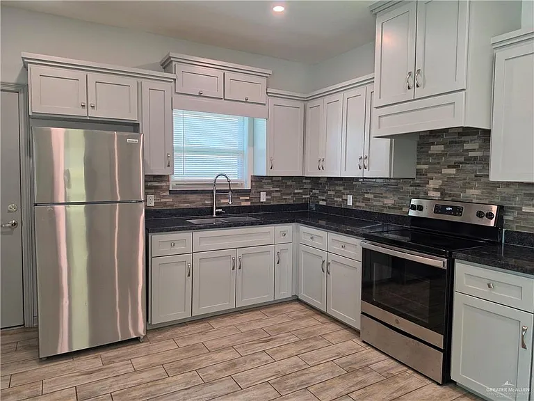 5804 Nightingale Ave #4 — Photo 6