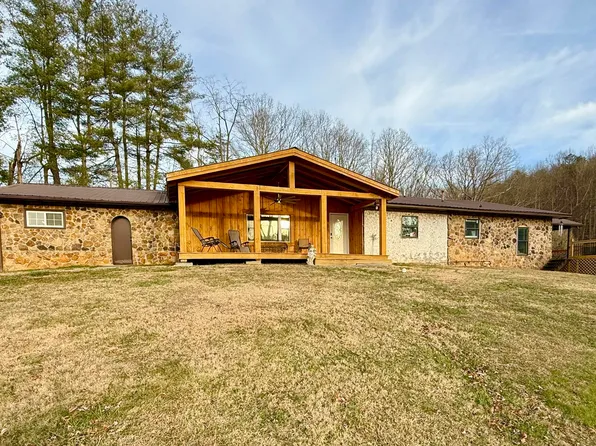 1047 Evergreen Rd, Flat Lick, KY 40935