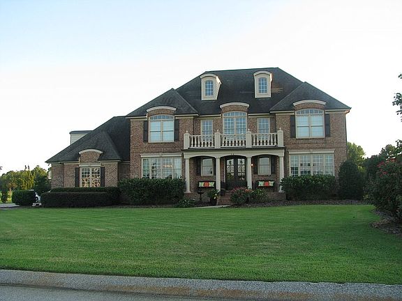 4th image of 11 Willowcroft Ct