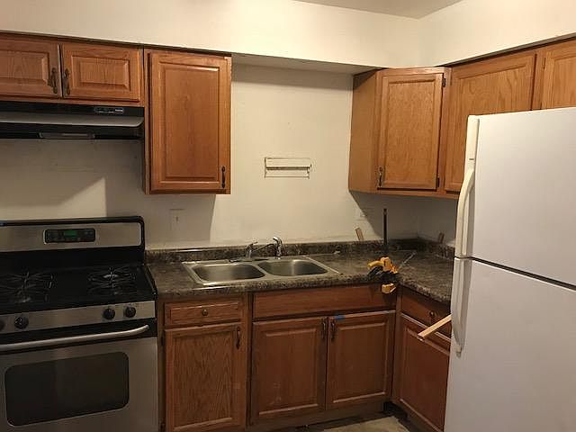 1st image of 2655 W 47th St #103