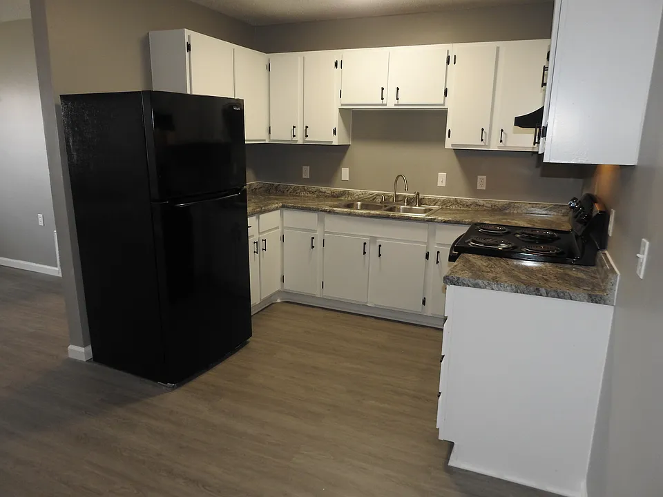 415 W Singleton St #7