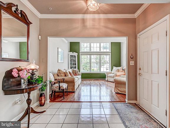 5th image of 110 Old Plantation Way #110
