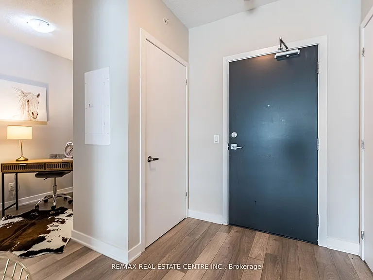 5240 Dundas St #B314 — Photo 1