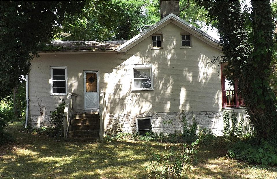 1st image of 690 Cosler Dr