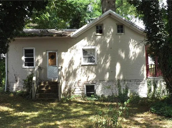 690 Cosler Dr, Dayton, OH 45403