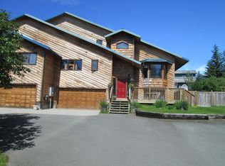 1024 Arctic Cir, Juneau, AK 99801