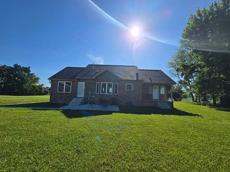 10088 Highway 431 — Photo 2
