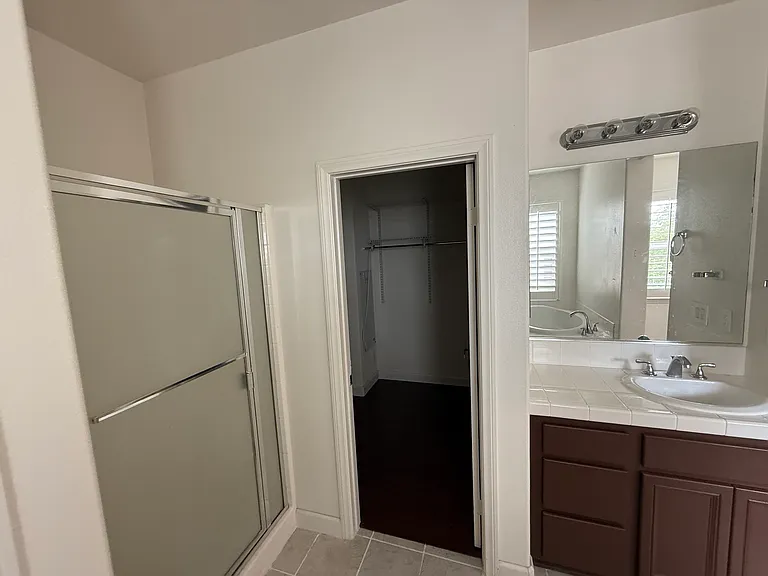 181 Martindale Way — Photo 3