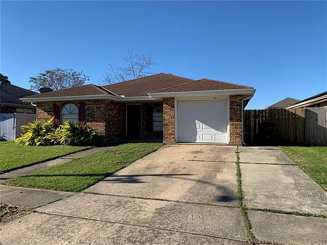 1st image of 7424 Woodbine Dr