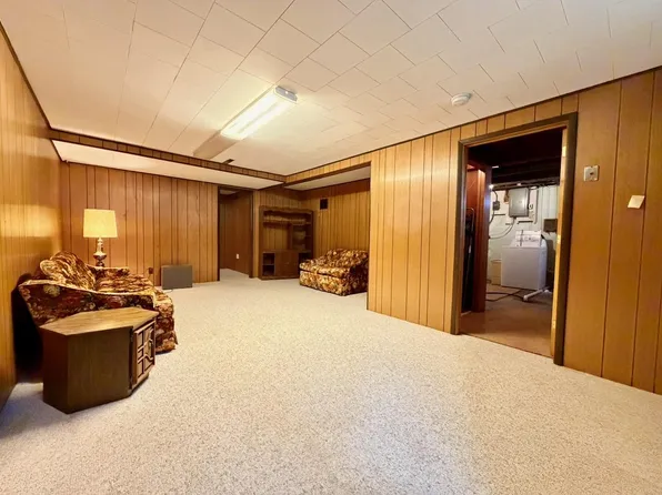 1212 Marien St, Fergus Falls, MN 56537