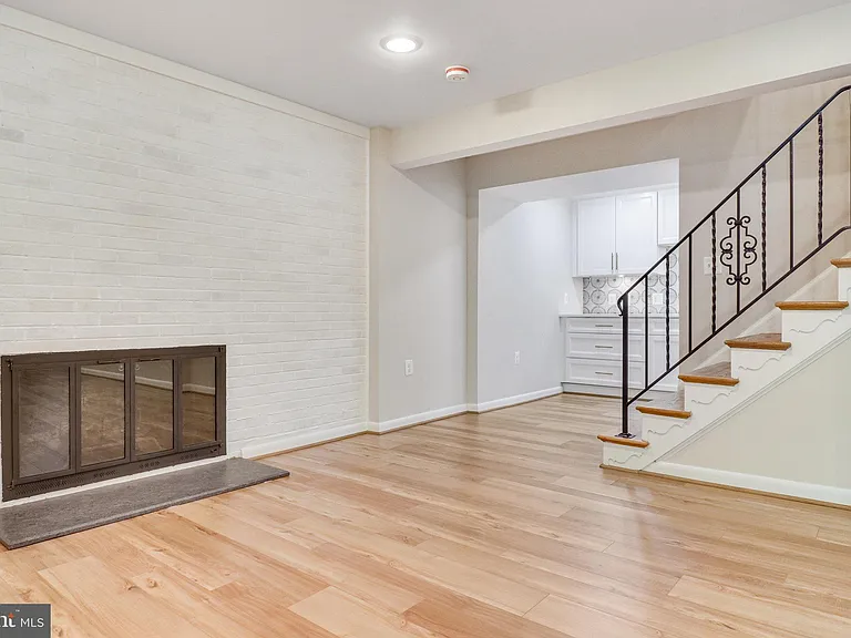 5019 Fleming Dr — Photo 29