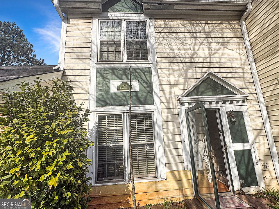 1st image of 664 Browning Ln SE