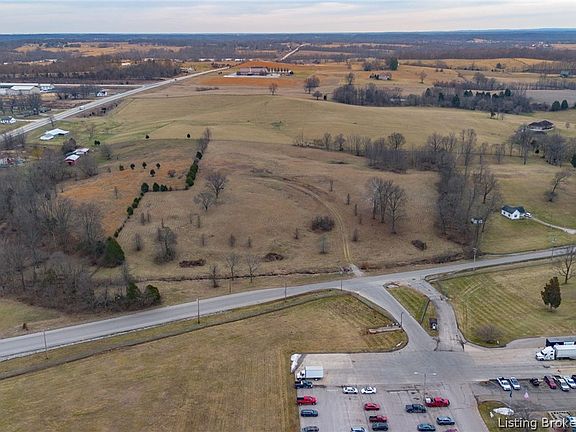 4th image of 702 W Becks Mill Road