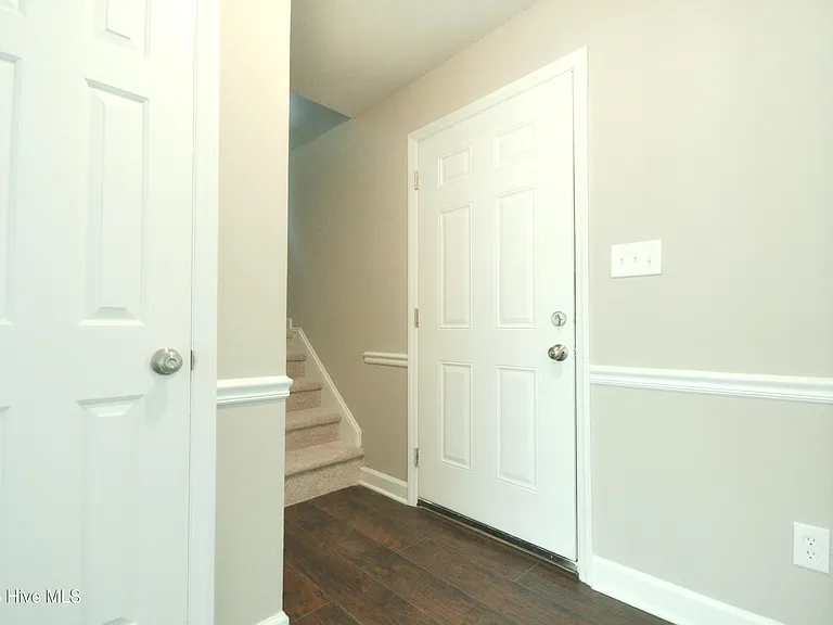 3516 Casine Ct — Photo 3