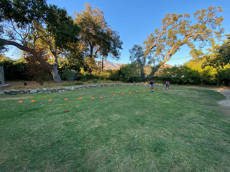 1301 Mariposa Dr — Photo 5