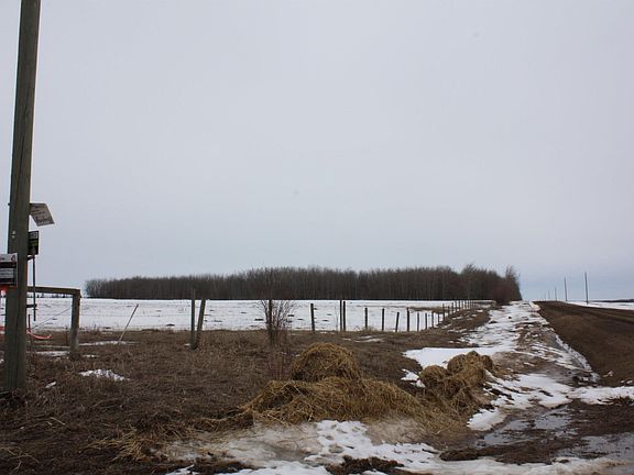 3rd image of Township 655 Rr185 Rural