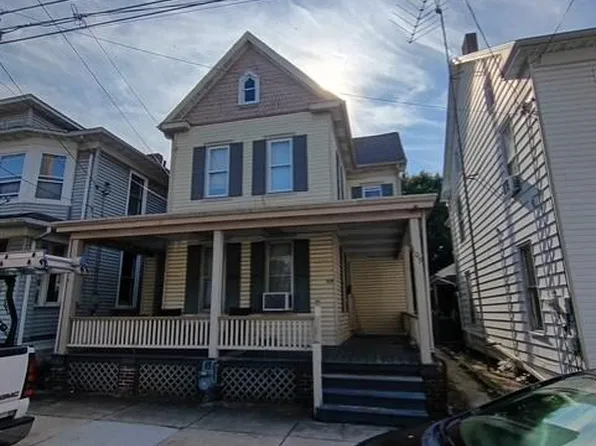 109 Pleasant St, Hanover, PA 17331