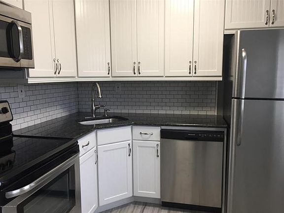 3rd image of 59 Marina Ln