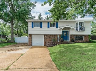 1919 Lone Pine Dr, Arnold, MO