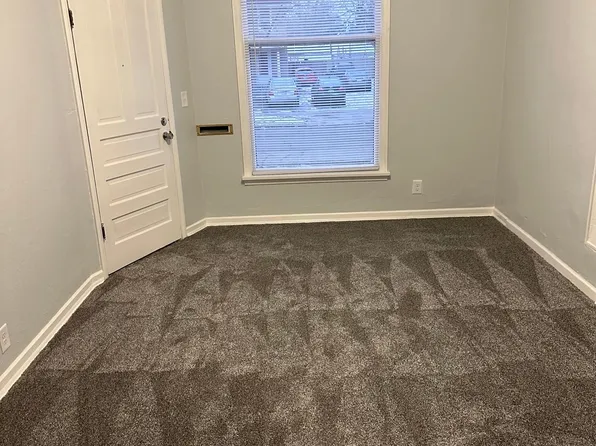 910 Oak St #1, Kalamazoo, MI 49008