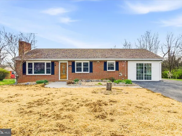 200 Rock Willow Ave, Hagerstown, MD 21740