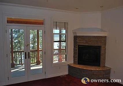 Living room with gas fireplace