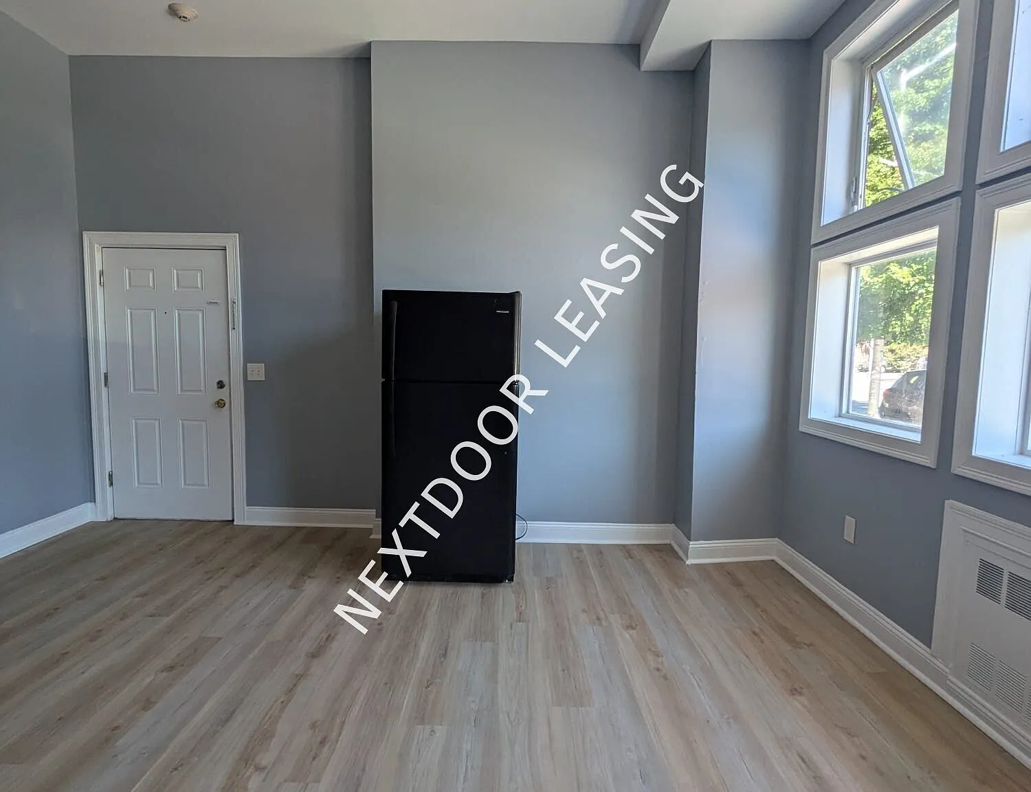 403 Avenue C — Photo 4