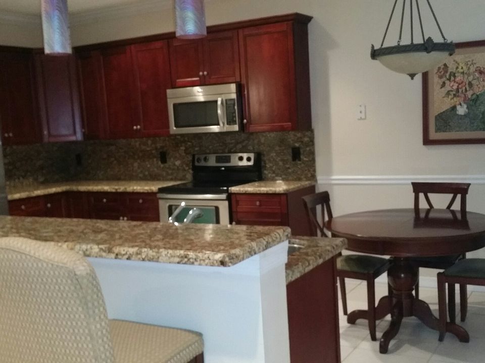 1st image of 712 Vista Meadows Dr