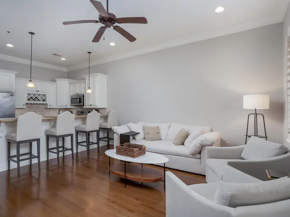 1650 Jack Warner Pkwy #2106, Tuscaloosa, AL 35401