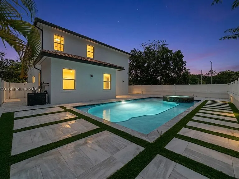 3040 SW 44th Ct — Photo 48