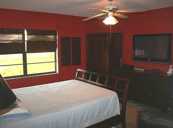 5th image of 1204 SW 81st Ter