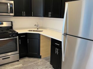 2351 W Wilson Ave APT 104, Chicago, IL 60625