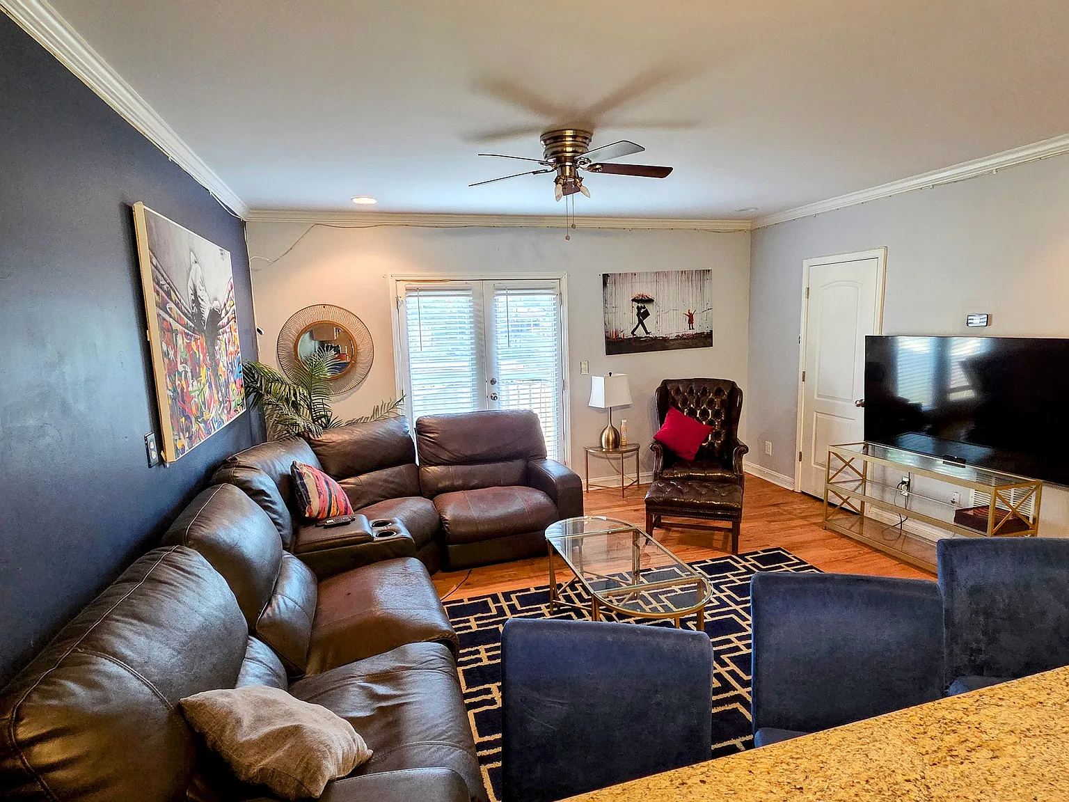 2 bed, 2.5 bath, 1480 sqft, $2,200 — Photo 3