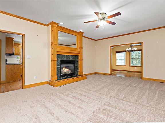 4th image of 15905 Harold Dr