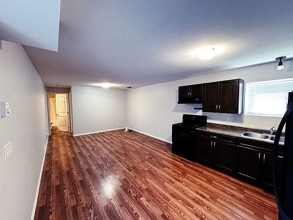 4th image of 46710 Hudson Rd #B