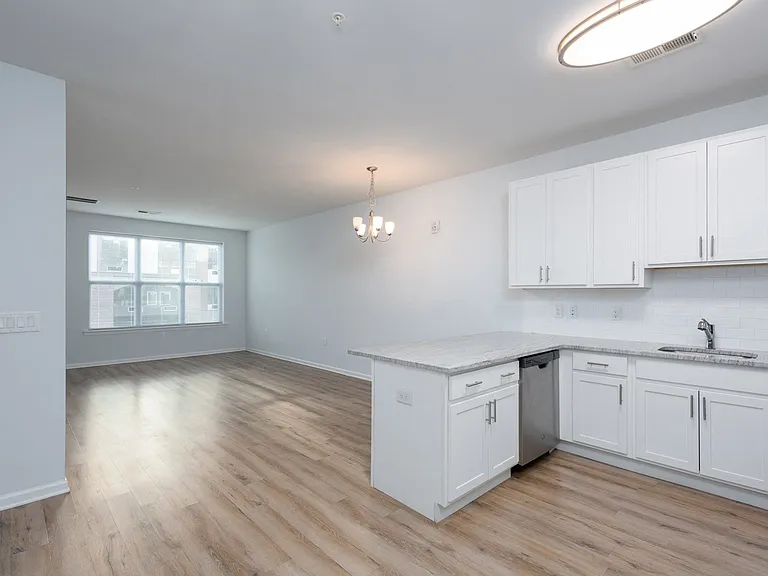 29 Washington Ave — Photo 14