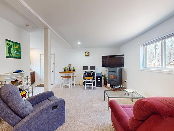 4th image of 119 Robin Ln
