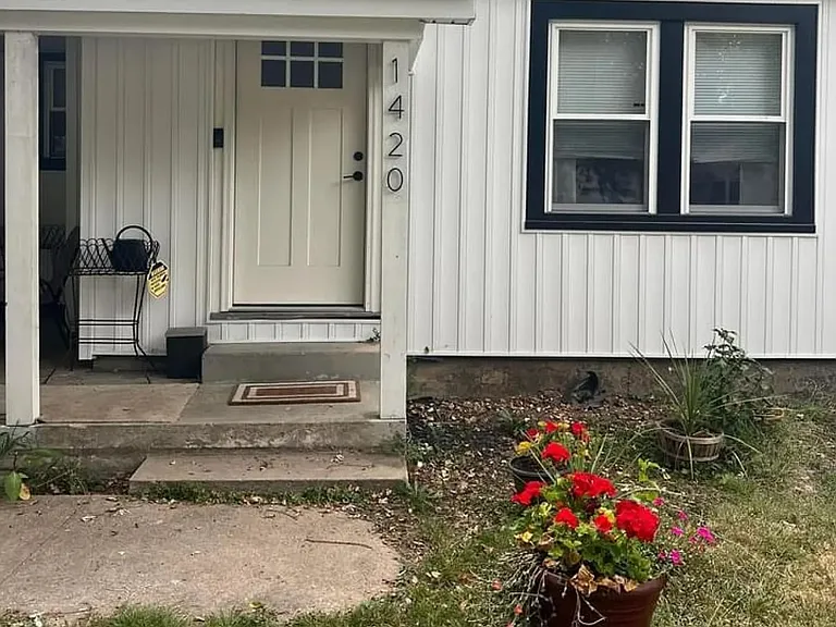 1420 S Pickwick Ave — Photo 1