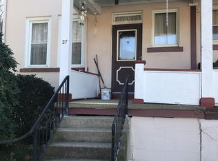 27 4th St, Beech Bottom, WV 26030