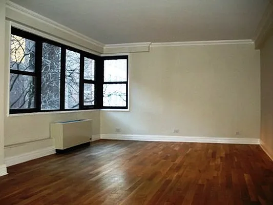 Rented by Stonehenge NYC LLC | media 4