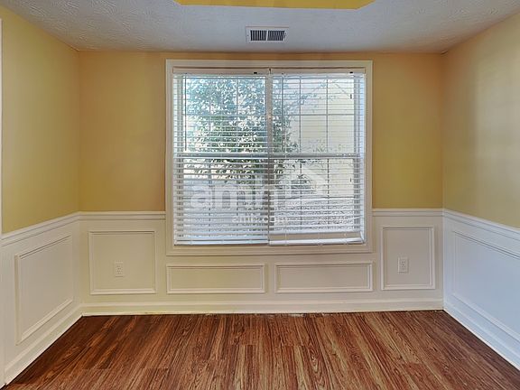 5th image of 2041 Vintage Oaks Dr