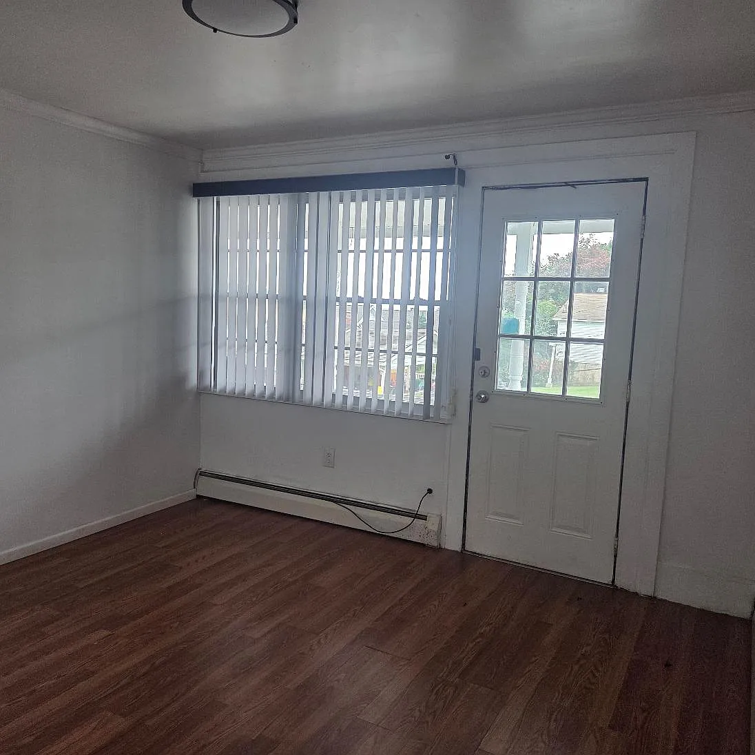 2 bed, 914 sqft, $1,200 — Photo 2