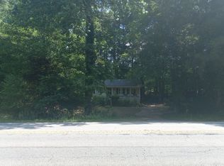 921 E Paulding Dr, Dallas, GA 30157