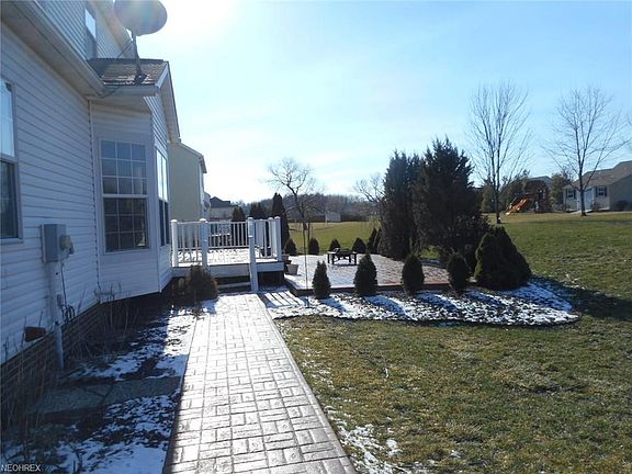 5th image of 1692 Walsh Dr