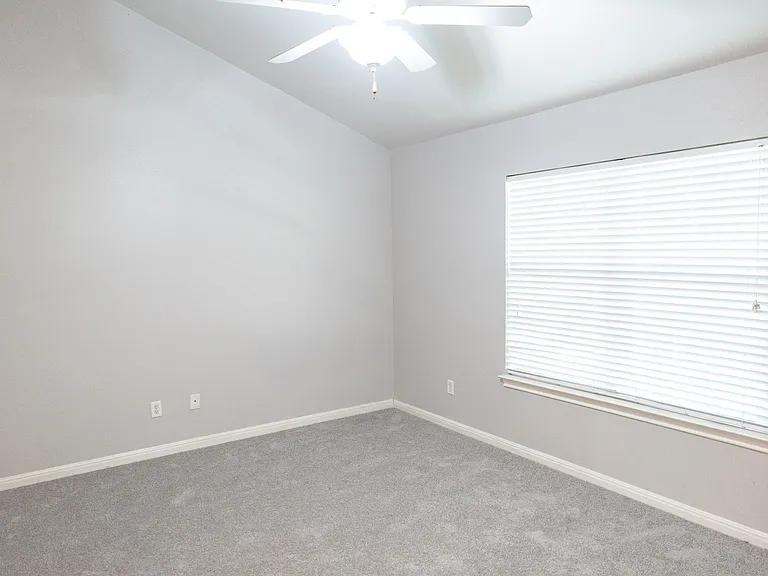 209 Ash St #C — Photo 10
