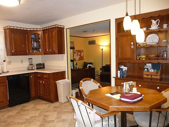 5th image of 5954 Beechtop Dr
