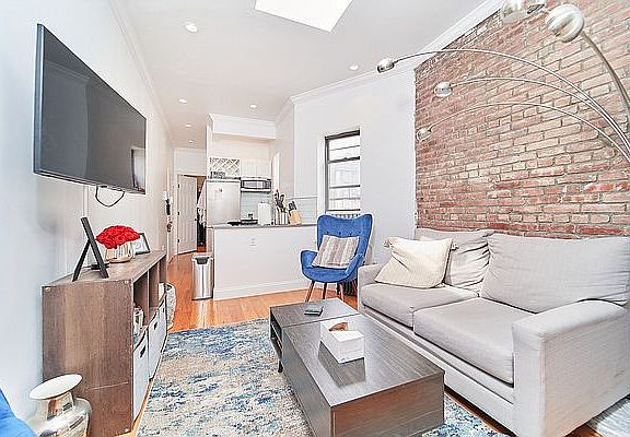 2nd image of 236 E 33rd St APT B