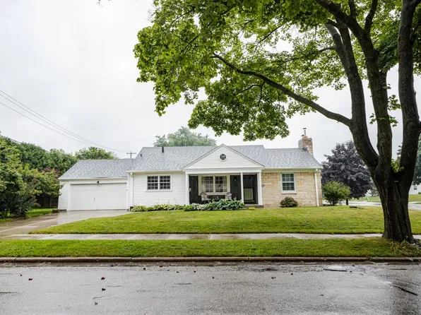 2700 North 97th STREET, Milwaukee, WI 53222